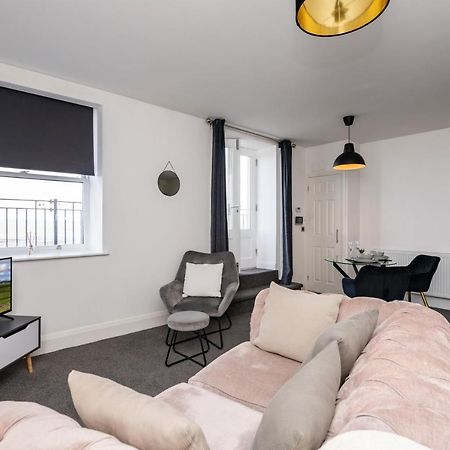 The Croston Balcony Apartment- Morecambe Central Promenade, Beach Front And Sea Views Exterior photo