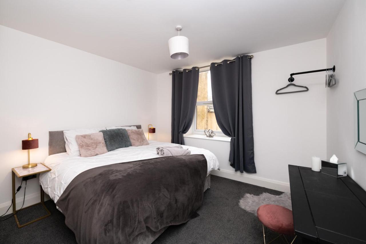 The Croston Balcony Apartment- Morecambe Central Promenade, Beach Front And Sea Views Exterior photo